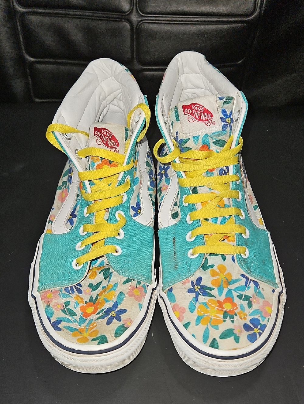 Vans Floral High-Top Sneakers with Yellow Laces and Teal Panels Size 11 Womens